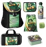 Schultaschen-Set 7-teilig!! Die ca. 870 Gramm leichte, ergonomisch-e Jungen-Schulranzen Easy von Lego Ninjago in den Farben schwarz, grün und gelb hat eine stabile Rahmenkonstruktion und einen stoßfesten Kunststoffboden. Motiv: Ninja Lloyd mit Schwert. Maße (H/B/T): 40x30x20 cm. Geeignet ab der erste-n Klasse der Grund-schule.