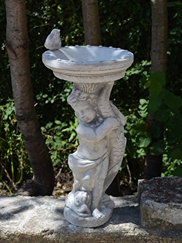 Wunderschöne Jungen Figur mit Vogeltränke und Vogel aus Steinguss, frostfest - 4