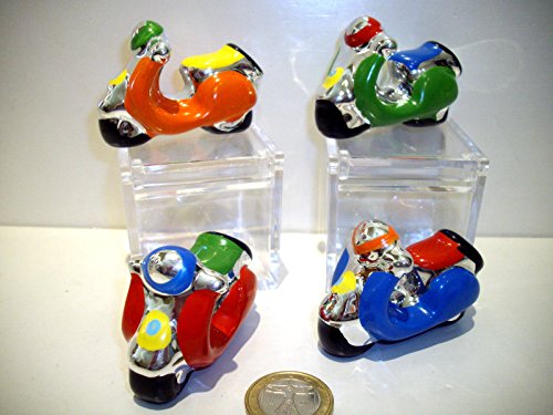 L'ANGOLO BARLETTA Moto Vespa BOMBONIERE Online Nascita Battesimo Comunione Stock
