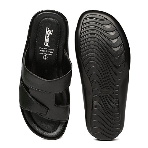 paragon chappal price