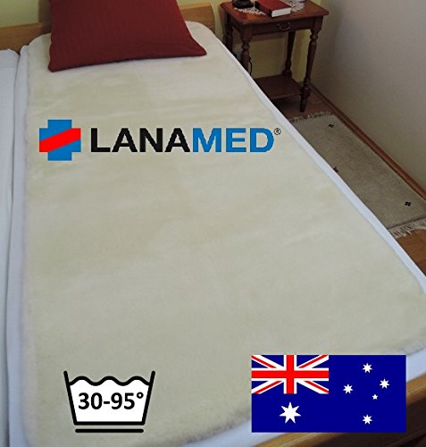 LANAMED XXL 100 x 200 cm – Australische Komfort Bettauflage aus ultra-dichter Schurwolle. Himmlisch bequem, druckentlastend, atmungsaktiv, bei 30-95°C waschbar. Wegen der sehr guten Druckentlastung, der Scherkraftreduzierung und der hervorragenden Atmungsaktivität wird das LANAMED auch als bequeme Anti-Dekubitus Bettauflage sowie bei Rückenschmerzen, Hüftschmerzen, Rheuma oder Fibromyalgie verwendet. LANAMED XXL 100 x 200 cm