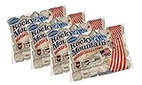 malvaviscos para asar Como S'More: malvavisco de las Montañas Rocosas con chocolate entre dos galletas crujientes de mantequilla.