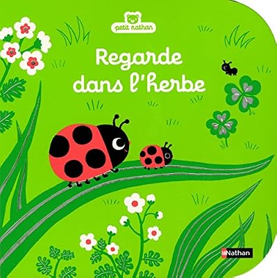 Nathan Regarde dans l'herbe