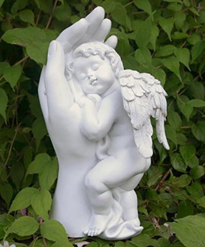 Grabengel Figur in schützender Hand. Höhe 24cm