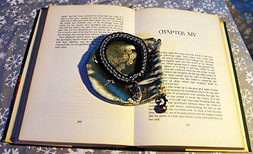 Stretchy Persian bracelet with viking pendant in black and silver