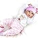 Produktbild Yesteria Lebensechte Reborn Babypuppe Mädchen Silikon Weiß und Rosa Outfit 55 cm