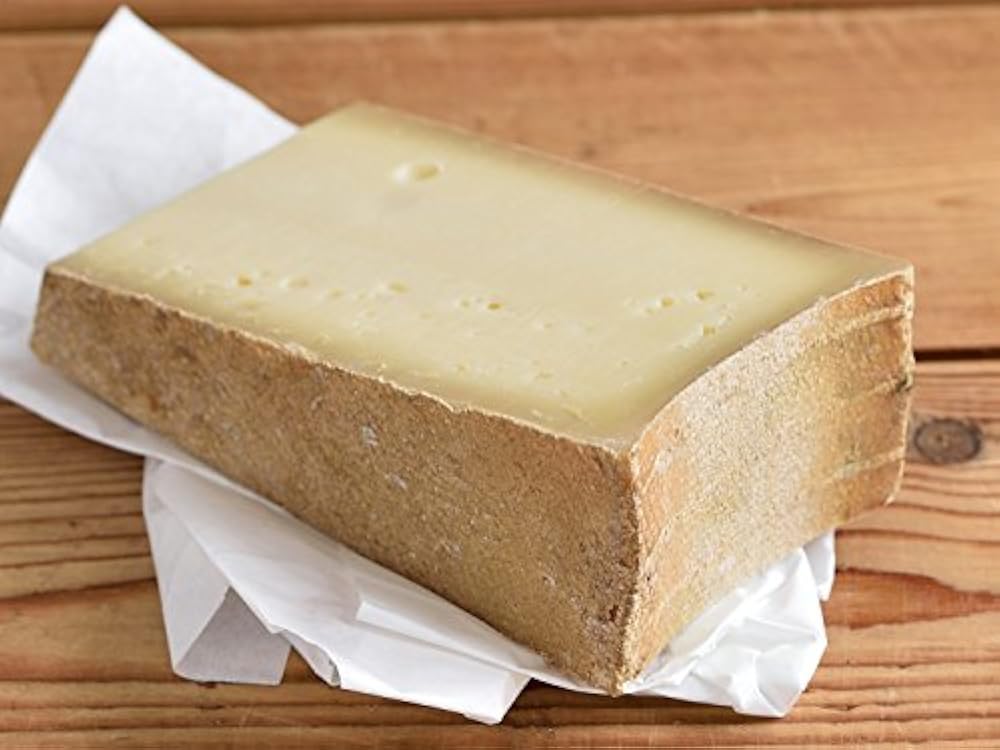 Сыр твердых сортов. Canestrato cheese. Пармезан сорт. Пармезан сорт. Твердый сычужный сыр.