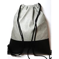 Turnbeutel aus "DEKOSTOFF GRAU" und Kunstleder (veganes Leder) mit Innenstoff / gymbag / sports bag (wie Rucksack)