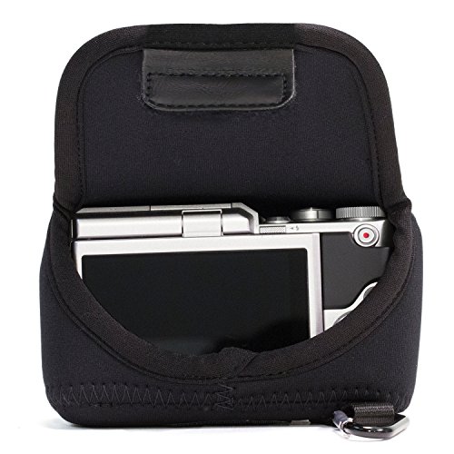 MegaGear Mat  riau L  ger Neoprene Sac photo Housse   tui sacoche pour Nikon 1 J4  Nikon 1 J5 avec 10-30 mm  Noir 