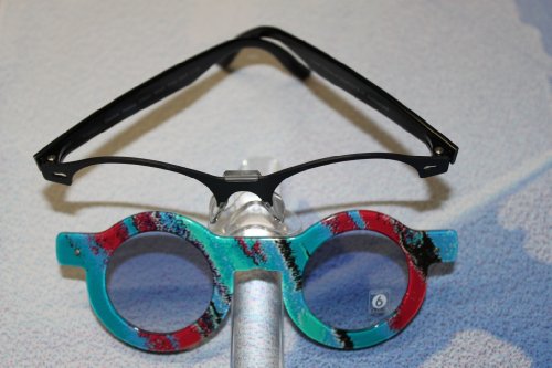 Preisvergleich Produktbild SWATCH EYES SUNGLASS COLLECTION MODELL SW713 006 Frozen Dream