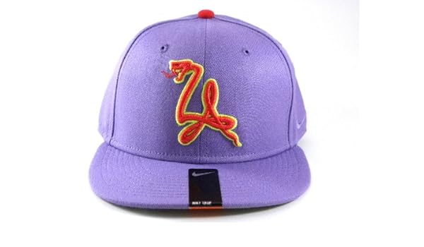 purple la hat