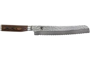 KAI Shun Premier Tim Mälzer coltello da pane giapponese 23 cm lunghezza lama - nucleo VG-MAX 61 HRC, 32 strati di damasco lucidato a specchio - legno Pakka venato marrone medio - superficie martellata