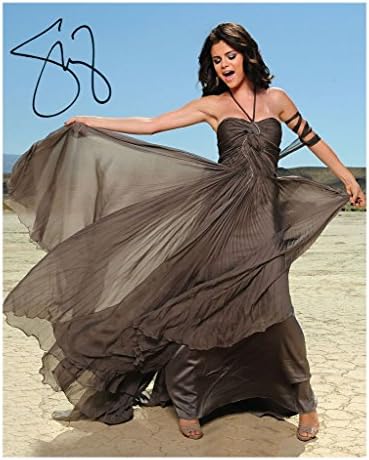 Selena Gomez Autographed Signed 21cm x 29.7cm A4 Photo Poster