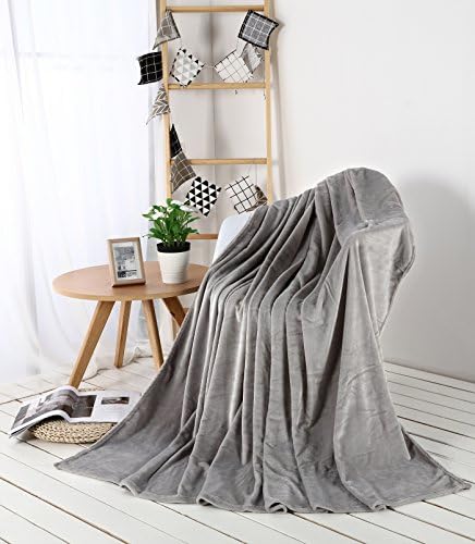 Flannel Blanket 100% Polyester Grey Sofa Bed Throw Blanket 200x230cm