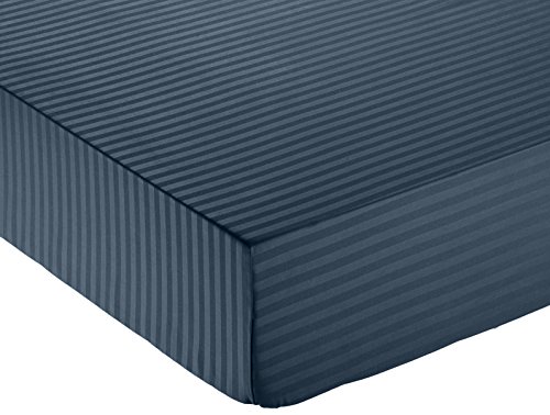 AmazonBasics - Deluxe-Spannbetttuch, Mikrofaser, gestreift, 140 x 200 cm - Marineblau