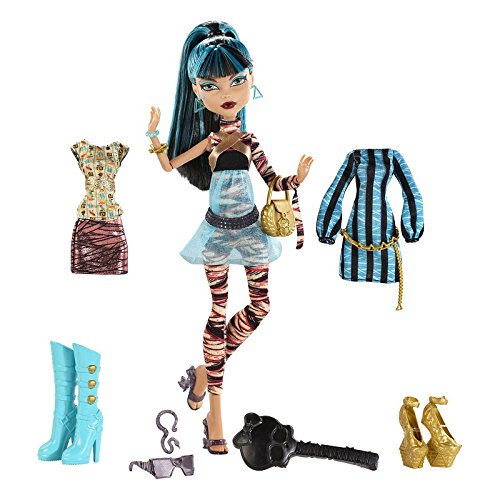 Monster High I Love Fashion Cleo De Nile Doll Set