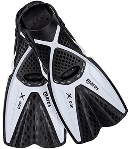 Pinne Allenamento Nuoto CAPAS – Lame Corte In Silicone Grigio – Taglia S (Uomo 5,5-7 / Donna 6,5-8)