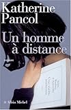 Un homme à distance