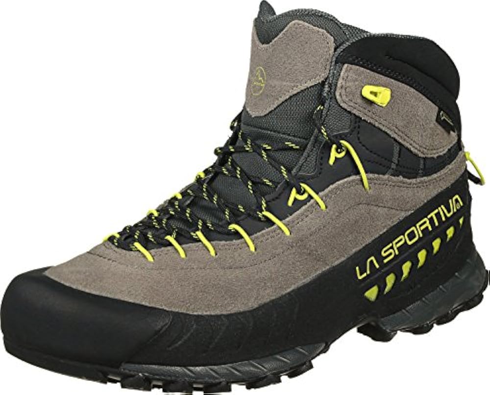 La sportiva blizzard gtx. La Sportiva tx4 Mid GTX. Треккинговая обувь la Sportiva. Мужские треккинговые ботинки la Sportiva. Lasportiva tx4 GTX women.