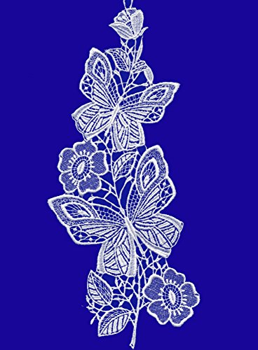 Plauener Spitze Fensterbild Schmetterlinge mit Blumen, ca. 14 x 39 cm, Farbe natur, Made in Germany, Echte Spitze, aufwendig gesticktes Qualitätsprodukt. Kleine Farbabweichungen zur Abbildung können möglich sein.