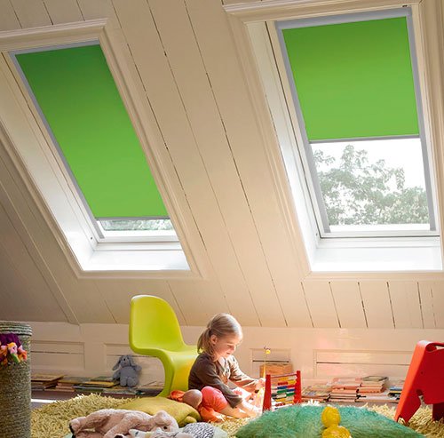 Verdunkelungsrollos für Roto Fenster – Profilfarbe Silber – Deutsches Markenprodukt (auch mit weißen Profilen erhältlich) - 3
