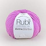 composición: 55% merino 45% acrílico peso/longitud:100 g, aprox 120 m agujas:tricotar 6 , crochet 5 mm labor: 10 x 10 cm = 13 puntos x 20 vueltas tratamiento:lavado a máquina, máx 30°c/ no planchar