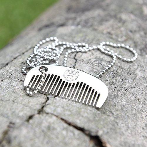 Bartbürste & Bartkammkette zur Bartpflege – Hochwertiges Bartpflege-Set – MADAMARI BEARDS – Bartbürste mit Wildschweinborsten inklusive Bartkamm aus Metall zur Pflege unterwegs – Metallbox für eine ideale Geschenkidee – Besonders weiche Borsten - 3
