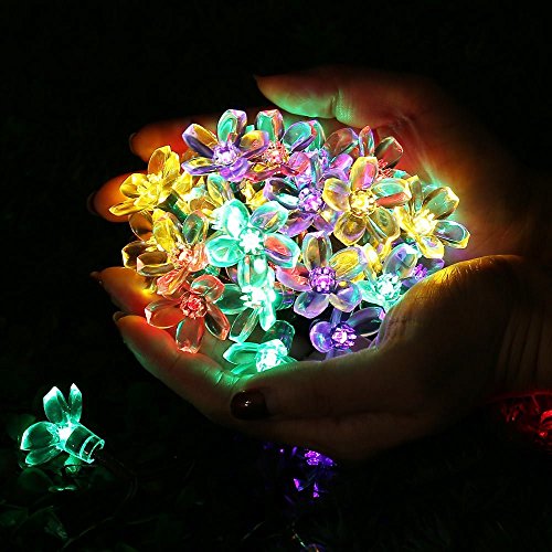QederTEK Solar Blumen Lichterkette 5 Meter 50er LED Weihnachtsbeleuchtung 8 Modi Solar Blüten Leuchtkette Wasserdicht Außerlichterkette Deko für für Garten, Hochzeit, Party usw. (Mehrfarbig) - 3