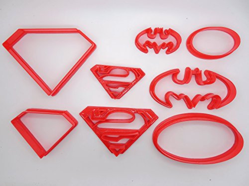 Super Hero Ausstechformen-Set mit 4 Superman-/Batman-Logos, für Gebäck und Cookies, in Geschenkbox - 2