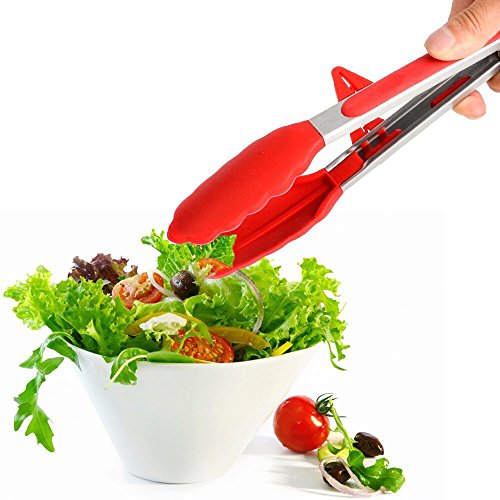 Edelstahl Küchenzange mit Standfuß in rot – 33cm – Silikon Grillzange lang – Mehrzweckzange mit Ring zum Aufhängen – Servierzange Edelstahl Grillzange – Universalzange Küche – Küchenzange Silikon zum Grillen, Kochen, Backen und Servieren