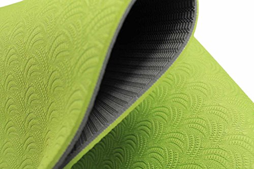 Rutschfeste Yogamatte »Shitala« aus umweltfreundliche und hypo-allergene TPE hergestellt ( Maße: 183 x 61 x 0,5 cm ) inkl gratis Tragebänder für die Matte – die ideale Matte für Yoga & Pilates – natürlich geruchslos / in den Farben schwarz, blau, grün, orange, türkis und pink / auch als Sportunterlage / Fitnessmatte bzw. Gymnastikmatte verwendbar. Die Oberfläche ist rutschfest, angenehm, strapazierfähig & langlebig. - 6