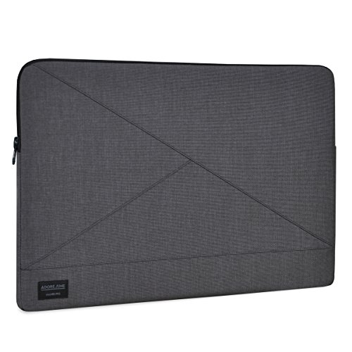 Adore June MacBook Pro 15 (2016) Hülle „Triangle“ aus original Cordura in dunkelgrau. Elegante Laptop-Tasche aus widerstandsfähigem Textil-Stoff für das Apple MacBook Pro Retina 15″ mit Touch Bar (2016). Hochwertige Tasche als treuer Begleiter. Made in Europe. - 2