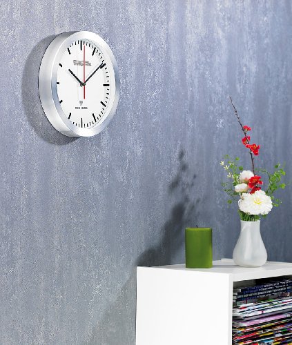 PEARL Elegante Funk-Wanduhr im Alugehäuse - 5