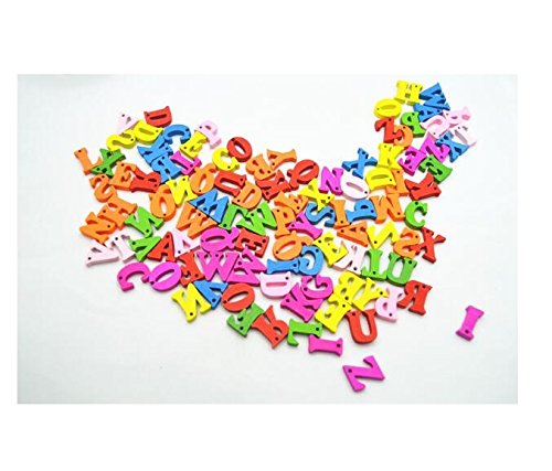 TjcmSs Environ 100 Pcs en Bois Capital Lettres Différentes Couleurs à Coudre Bouton Vêtements Décoration (Couleur Aléatoire)