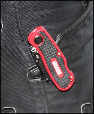 KRT000300 HD FALTBARES TEPPICHMESSER inkl. 5 Ersatzklingen - 5