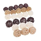 * Fügen Sie eine Jute-Saite hinzu und hängen Sie diese an Ihren Weihnachtsbaum, um ein natürliches Aussehen zu erhalten. Sie können diese rustikalen Rattankugeln mit einem Kranz für einen Hauch von Outdoor-Look verkleben.