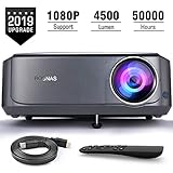 Proyecciones brillantes con pantalla grande: el proyector de cine en casa es compatible con muchos accesorios: Fire TV Stick / TV Box / Chromecast / PC / Laptops / Tablets / Reproductores de DVD Blue-ray / PS3 / PS4 / U-disk / Hard Disk, etc. La conexión a un iPad o teléfono inteligente requiere un adaptador HDMI inalámbrico (DONGLE)