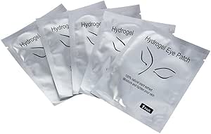 Martina Colombari Senza Trucco: Patch Sotto Gli Occhi E Forcine Tra I Capelli Per La Foto Al Naturale - Foto 3