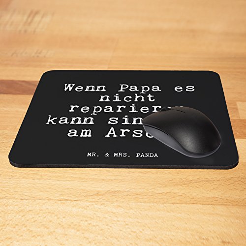 Mr. & Mrs. Panda Mauspad Druck Spruch „Wenn Papa es nicht reparieren kann sind wir am Arsch.“ – 100% handmade aus Naturkautschuk – Mouse Pad, Mousepad, Computer, PC, Männer, Mauspad, Maus, Geschenk, Druck, Schenken, Motiv, Arbeitszimmer, Arbeit, Büro Papa, Vater, Vatertag, Geschenk Mann, Mann, Männer, bester Papa Spruch Sprüche Lustig Spass Geschenk Geschenkidee Zitate - 8