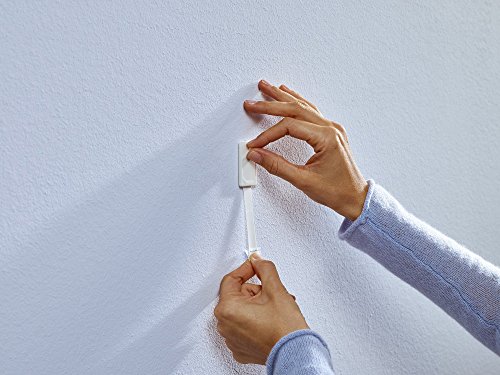 tesa Klebestreifen zum Befestigen auf Tapete & Putz, 1 kg Halteleistung - 7