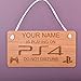 Produktbild Monsety Vintage Holz Schild Personalisierbar Ihren Namen an PS4 Do Not Disturb Home Decor Art Wand Plaque Geburtstag Geschenk
