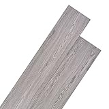 Nuestro juego de lamas para suelo de PVC de gran calidad consta de 18 lamas, cada una con unas medidas de 122,8 x 23,8 cm, lo que cubre un área total de 5,26 m².