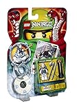 Características spinner blanco, corona de plata, armas de oro y 2 armas regulares, carta de personaje y 4 cartas de batalla
