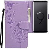 AUFSTELLER FÜR KOMFORTABLES SEHEN: Mit dem integrierten Ständer läßt es sich bequem Filme, Videos, und Nachrichten ansehen. Die Klapphülle kann mühelos aufgestellt werden.