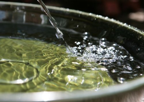 Primrose Solar-Wasserspiel, aus Keramik, mit Frosch-Figur - 3