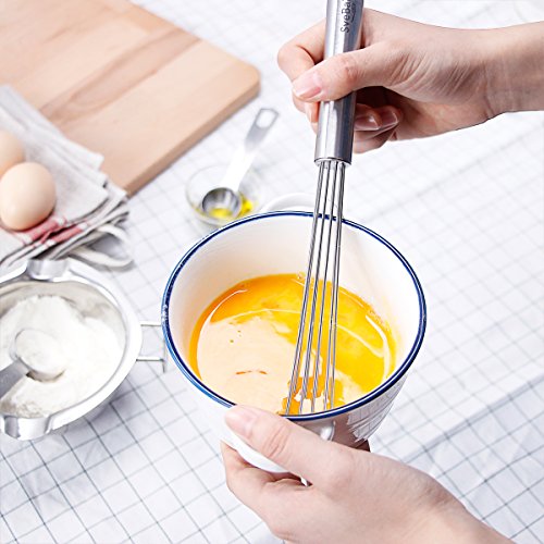 SveBake Edelstahl Küchen Schneebesen – 26 cm Polieren Rührblitz für Eier, Milch Sneeuwbezem, Küchenutensil zum Mischen, Schlagen und rühren - 5