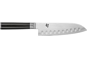KAI Shun Classic Santoku 18 cm Longueur de Lame avec Bordure Granton - Couteau Damas 32 Couches Noyau VG Max - 61 (±1) HRC - Manche en Pakkawood - Fabriqué au Japon - Couteau de Chef Japonais Forgé