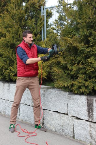 as – Schwabe 60373 Gummi-Verlängerungsleitung, 25 m Verlängerungskabel, IP44 Gewerbe, Baustelle, rot - 2