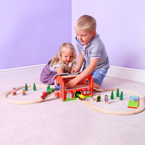 Bigjigs Rail Wooden Railway Station Carry Set