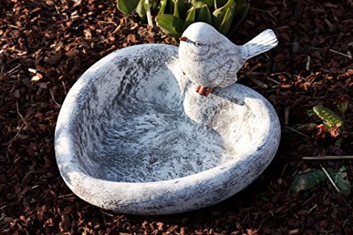 Vogeltränke Herz mit Steinfigur Vogel, Garten Deko, massiver Steinguss, frostfest bis -30°C - 2